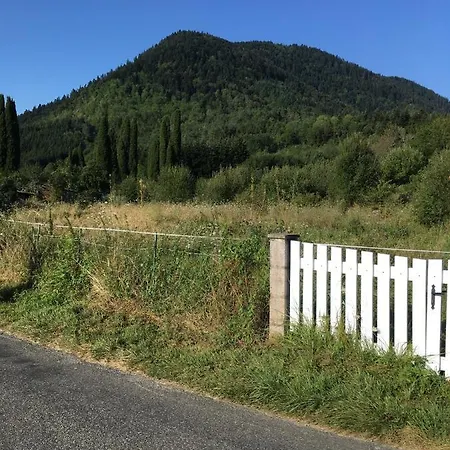 Sejour Chez L'habitant Homestay Fougax-et-Barrineuf